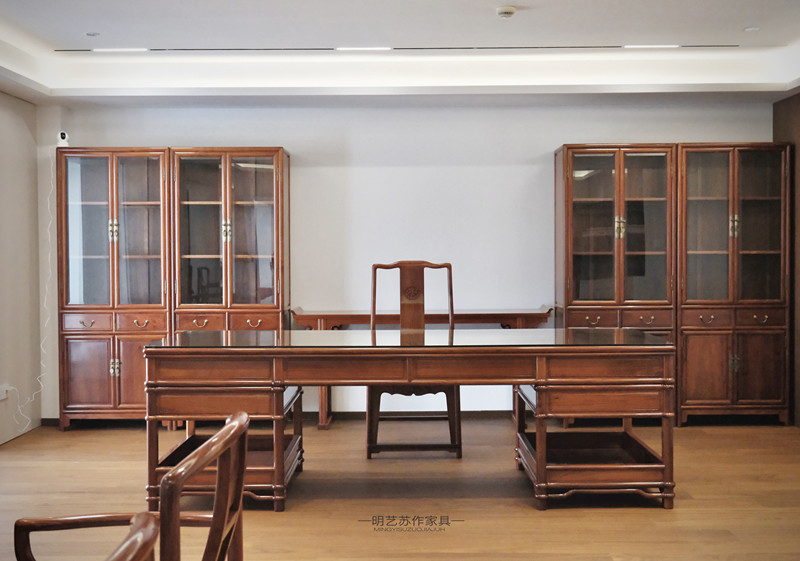 明式大班臺(tái)