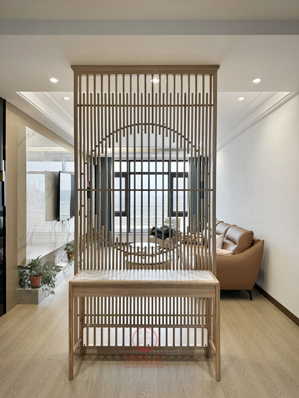 白蠟?zāi)酒溜L(fēng)隔斷